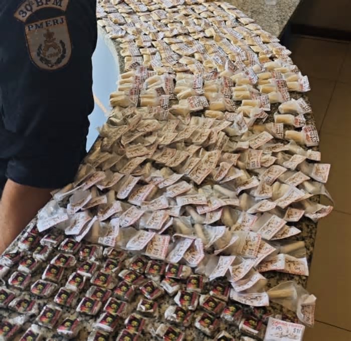 Casal é preso por tráfico de drogas no município de São José do Vale do Rio Preto