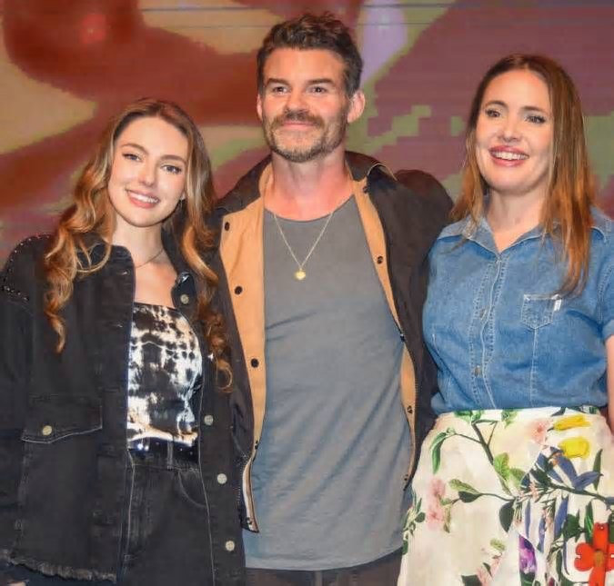 Elenco de The Originals encanta fãs brasileiros durante evento em São Paulo (com direito até a parabéns!)