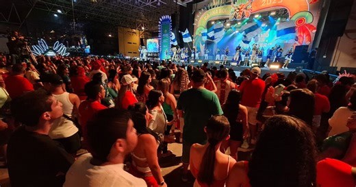 Carnaboi 2025 recebe multidão e abre temporada do boi bumbá em Manaus