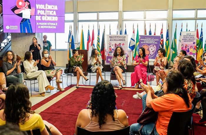 Evento gratuito debate desafios do protagonismo das mulheres no serviço público