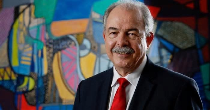 Banco de fomento é atualmente dirigido pelo ex-ministro e senador, de longa trajetória política