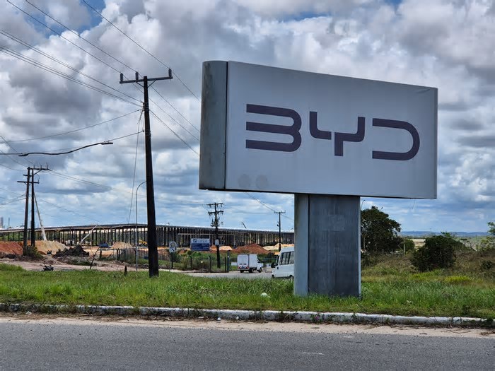 Eva comenta mudança de postura de Diego Hypolito no 'BBB 25': 'O gigante acordou'