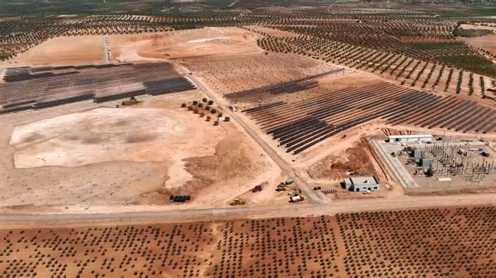 Eles precisaram interromper uma construção ao descobrir uma fortaleza de 5 mil anos no terreno