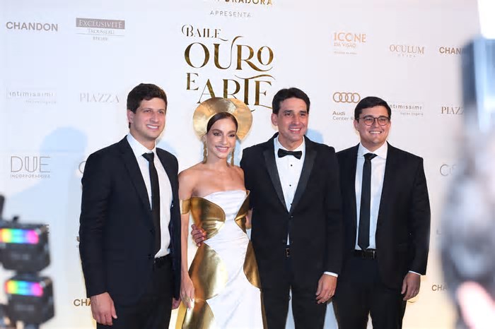 Empresária Cris Lemos movimenta Recife no Carnaval com o Baile CiS