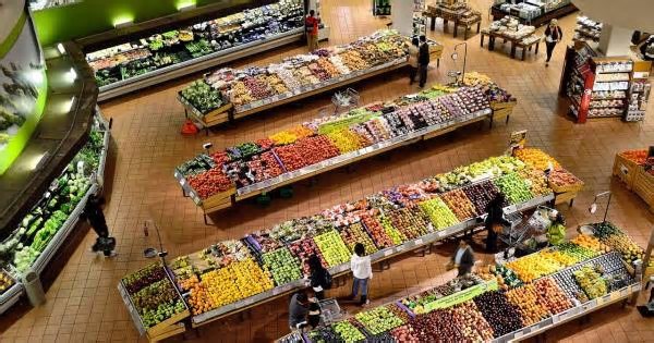 Falta de mão de obra afeta supermercados: 70% das vagas não são preenchidas