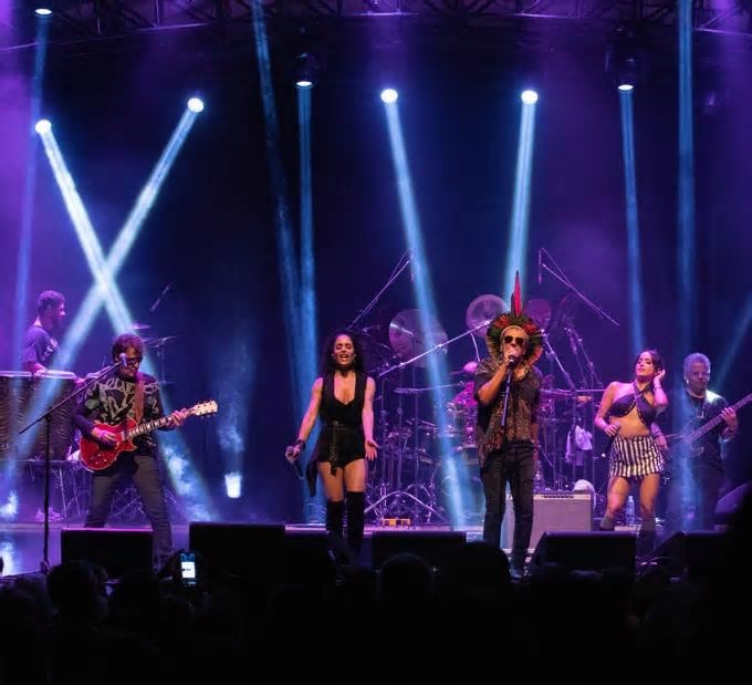 Com 'Turnê Sem Fim', Blitz faz show em BH misturando rock, pop, funk, reggae, samba, soul e blues