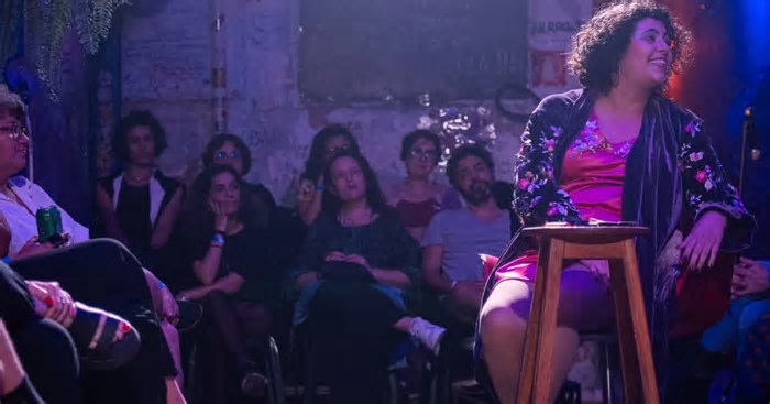 Grupo de teatro belo-horizontino Toda Deseo reestreia montagem nesta segunda (17)