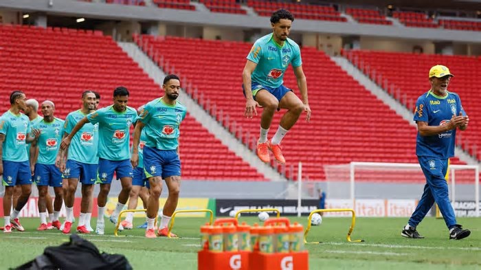 Marquinhos sobre conselho a Wesley na Seleção: ‘Pensa que está no Flamengo’