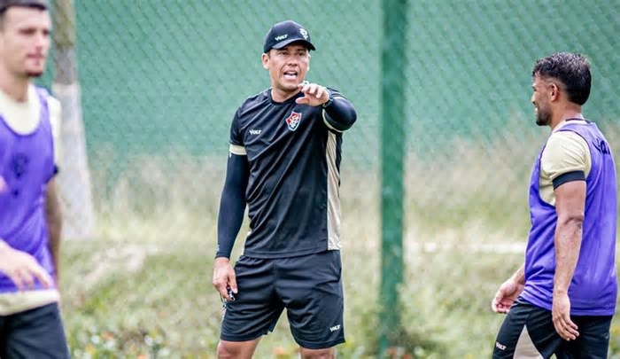 Carpini evita fazer projeção do Vitória na Série A: ‘Não dá para dizer que vai brigar pela Libertadores’