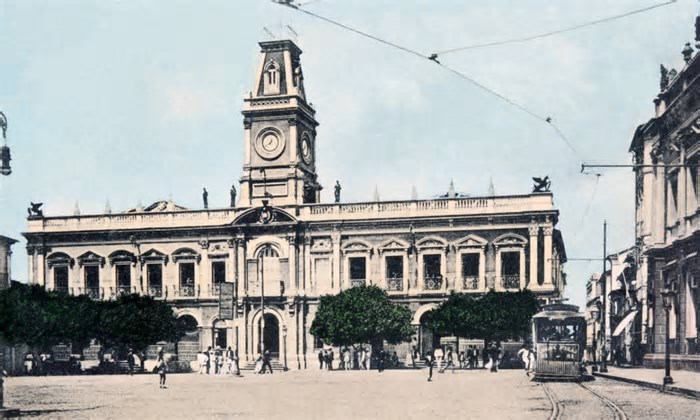 Presidente da Câmara de Salvador anuncia instalação de museu após restauração de prédio atingido por incêndio