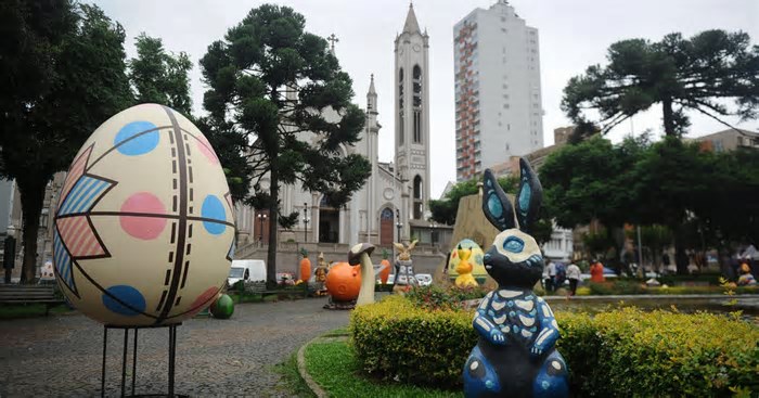Programação da 2ª Páscoa de Caxias começa na próxima sexta, na Praça Dante Alighieri