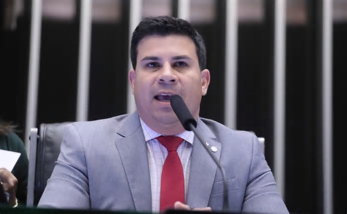 Deputado propõe 'Lei Ainda Estou Aqui' para preservar cinemas de rua no Brasil