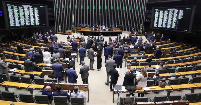 Câmara define presidentes das comissões permanentes; veja quem são e a divisão por partido