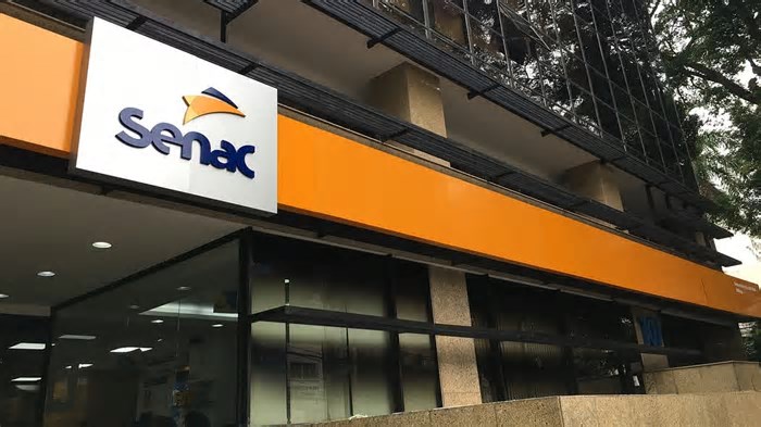 Senac-RJ oferece 230 vagas gratuitas em programa para jovens; saiba tudo