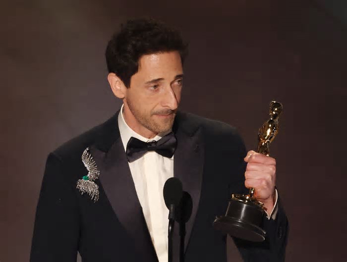 5m40s: Adrien Brody bate recorde com o discurso mais longo da história do Oscar