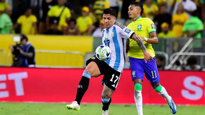 Onde assistir ao jogo Argentina x Brasil hoje nas Eliminatórias da Copa do Mundo de 2026?