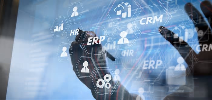 A integração com ERP, CRM e IA transformando operações