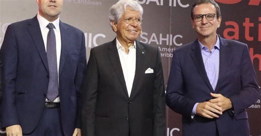 Eduardo Paes em conferência sobre assunto que domina: turismo no Rio