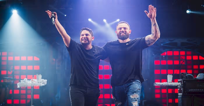 Jorge e Mateus estreiam turnê comemorativa de 20 anos em São Paulo