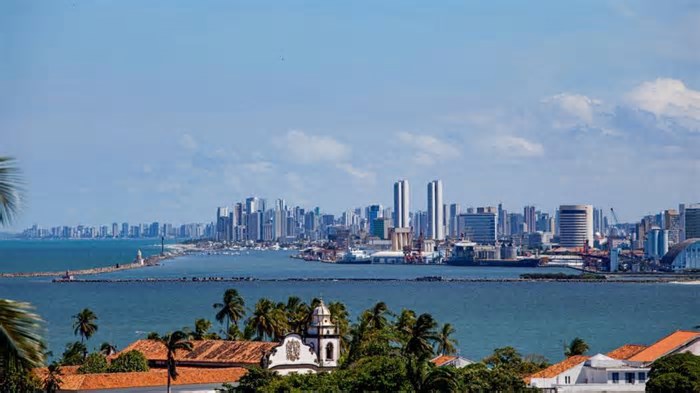 Após lotarem Salvador e Porto Seguro, argentinos poderão 'invadir' Recife como novo voo; mas e o Ceará?