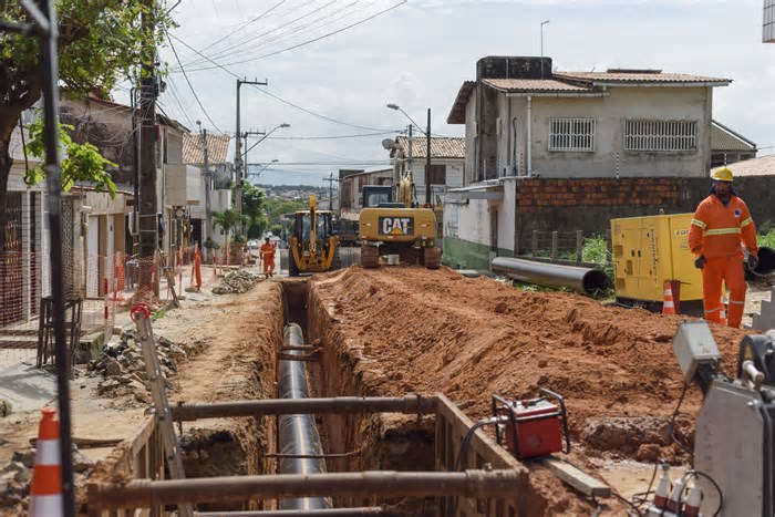 Nove bairros de Fortaleza serão beneficiados com obra de esgotamento feita pela Cagece