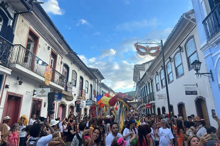 Carnaval de Ouro Preto recebe 60 mil foliões e movimenta R$ 55 milhões, revela prefeitura