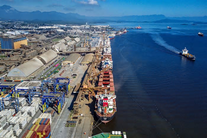 Porto do Paraná terá dois novos berços para navios; investimento do governo será de R$ 1 bilhão
