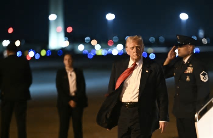 Governo Trump avalia impor restrições de entrada nos EUA a cidadãos de 43 países; veja lista