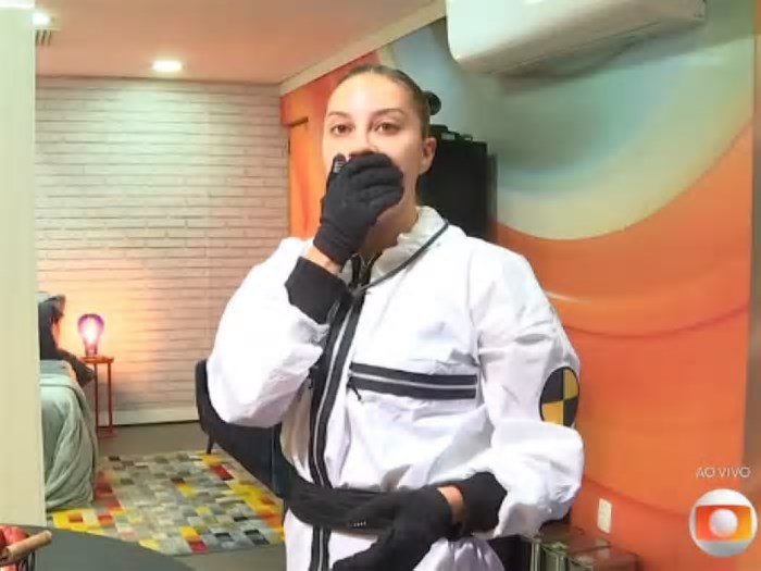BBB 25: Renata sai da casa para cumprir o desafio da Vitrine do Seu Fifi