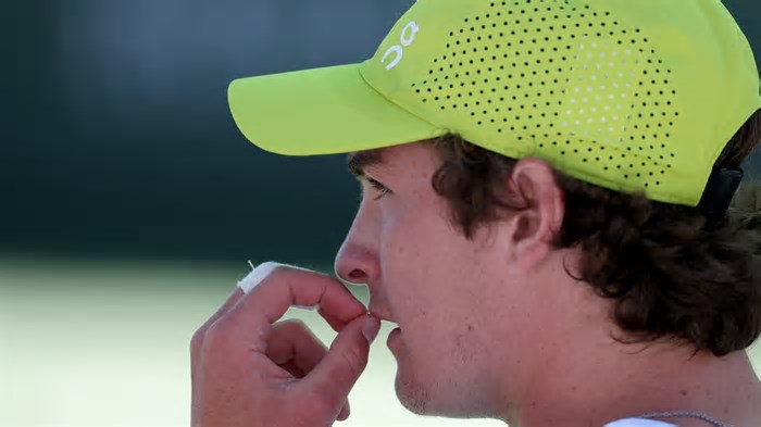 João Fonseca supera Nishikori em atuação de gala e alcança melhor ranking e final do Challenger de Phoenix