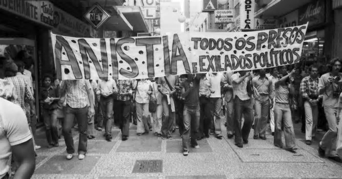 Clube Militar vende convites para almoço de aniversário do Golpe de 64