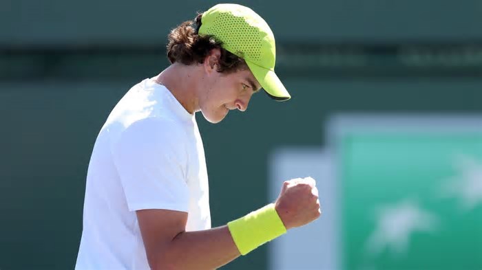 João Fonseca domina Bublik, vence por 2 sets a 0 e é campeão do Challenger de Phoenix