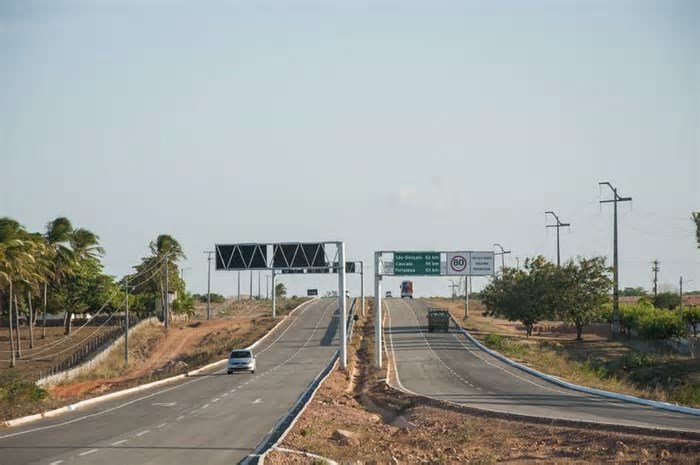 Sete rodovias estaduais que cortam 15 municípios cearenses serão duplicadas; veja locais