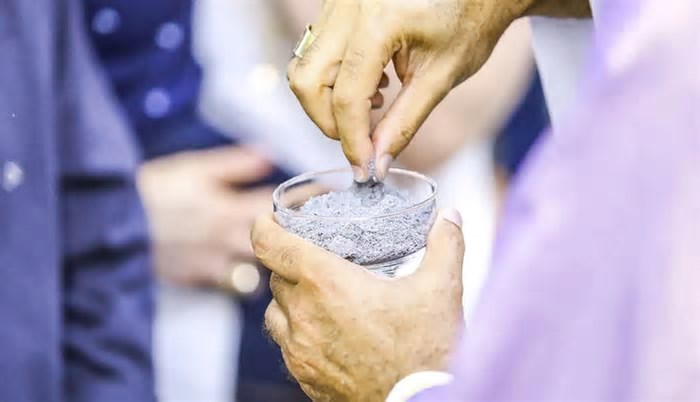 Paróquias realizam celebrações de Quarta-Feira de Cinzas em Fortaleza; veja horários