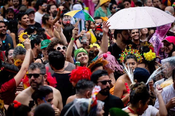 Valorização da cultura, diversidade de públicos, Oscar e ocupação orgânica das ruas marcam Carnaval de Fortaleza em 2025