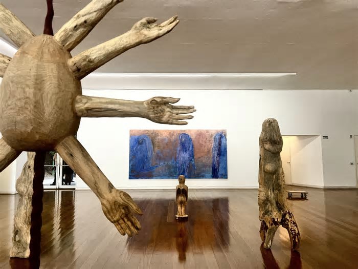 Adiada após as cheias de 2024, 14ª Bienal do Mercosul é inaugurada numa Porto Alegre em reconstrução