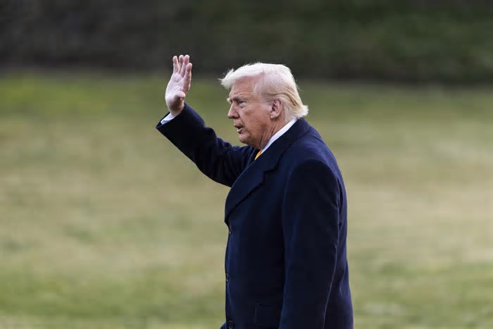 Tarifas e incertezas: as estratégias de governo de Donald Trump