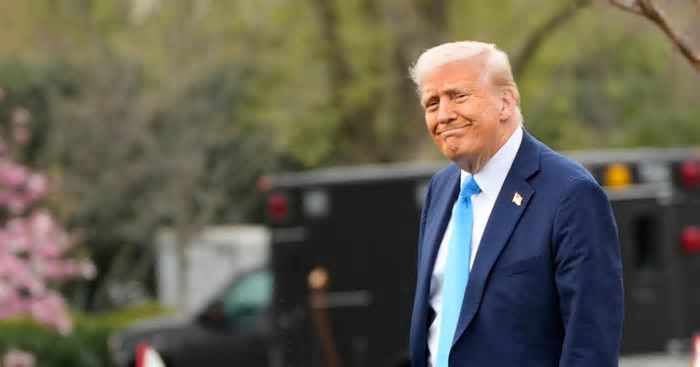 Trump diz que ‘não está brincando’ quando fala sobre possível terceiro mandato presidencial