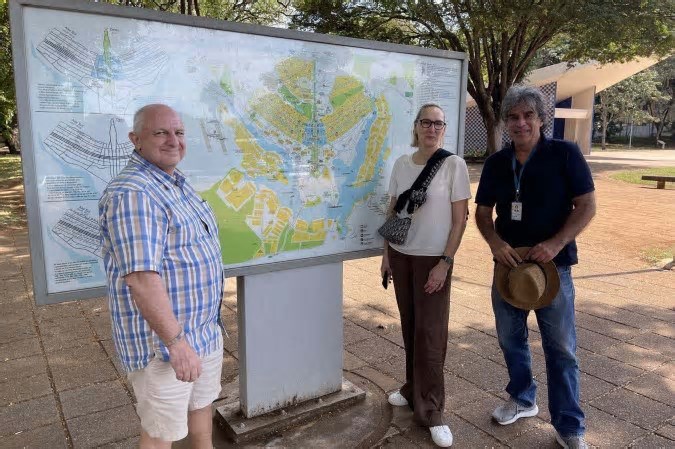 Guia turístico, o guardião dos segredos dos destinos de Brasília