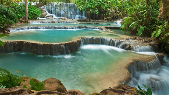 5 destinos internacionais incríveis e que fogem do óbvio para viajar gastando pouco