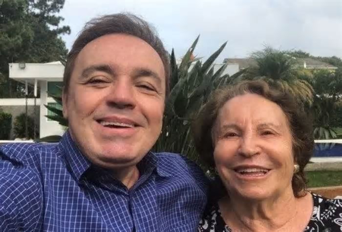 Assessoria atualiza quadro de saúde da mãe de Gugu Liberato