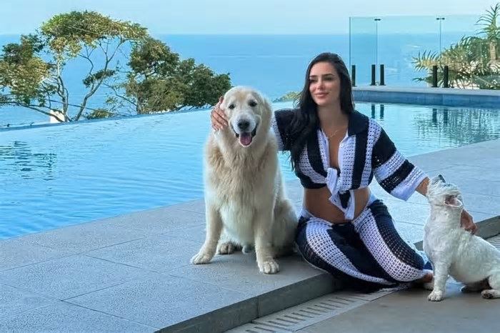 Bruna Biancardi curte mansão de R$ 50 milhões e exibe barriga da segunda gravidez