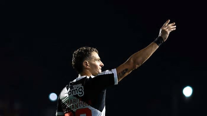 A provável escalação do Vasco contra o Nova Iguaçu pela Copa do Brasil