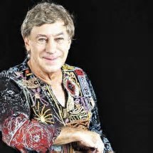 Flávio Venturini celebra 50 anos de carreira com turnê