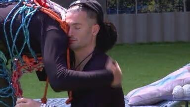 Big Brother Brasil. Guilherme consola Diego Hypolito no BBB 25: 'Vou me amarrar a você'