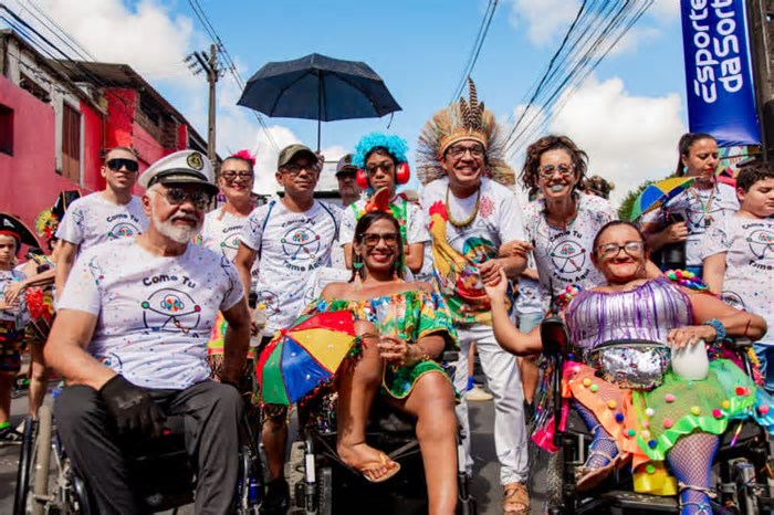 Carnaval do Recife: como o maior bloco do mundo torna a festa acessível para PCDs