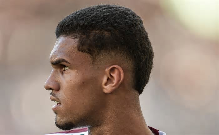Riquelme, do Fluminense lidera ranking de dribles certos, em todos os estaduais do país