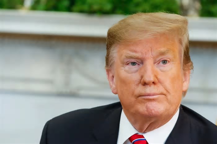 Bitcoin dispara após declaração de Donald Trump sobre reserva de criptomoedas; entenda