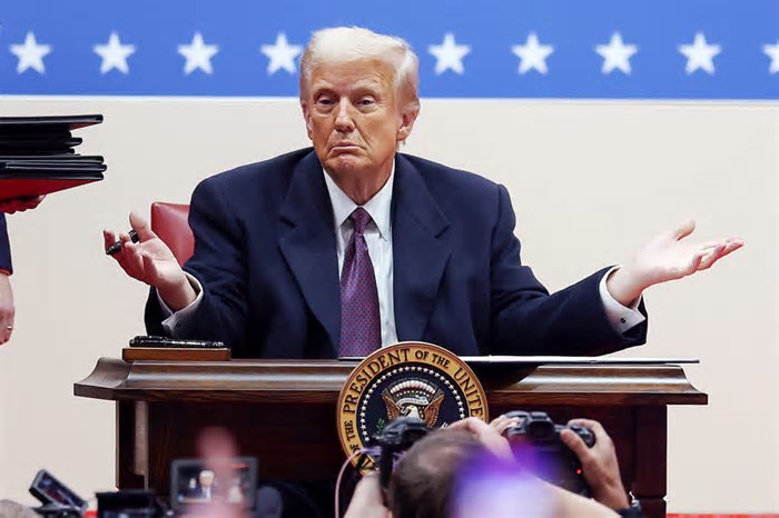 Trump inclui criptomoedas em reserva estratégica e Bitcoin dispara