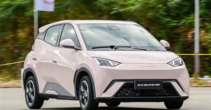 Elétricos mais vendidos: BYD domina e marcas premium ficam para trás
